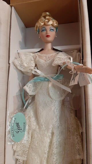 Ashton Drake; " Lovely In Lace " - 16 " Gene Doll.  Mib With Shipper,  2133
