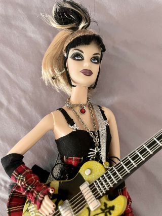 Hard Rock Cafe 2008 Barbie Mattel Doll Guitar Goth Punk Gold Collector