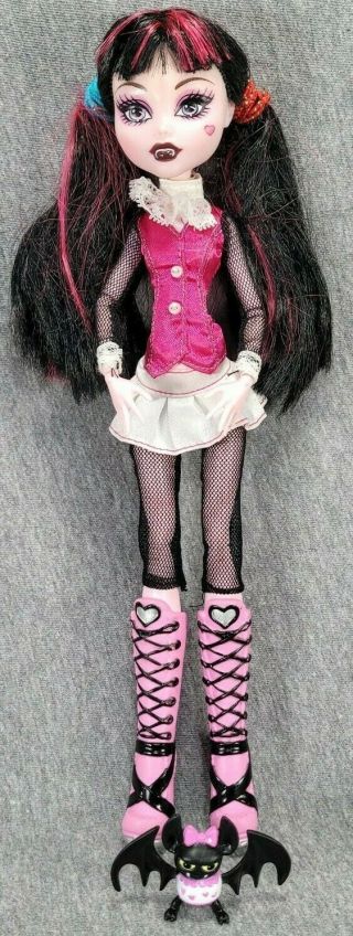 Monster High Draculaura First 1st Wave With Pet Bat 2010