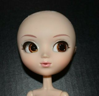 F - 593 Aug 2008 - Pullip Celsiy Nude with Wig 2