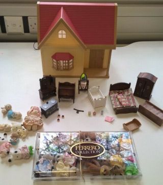 Sylvanian Families Red Roof Cosy Cottage Doll House With Accessories 497