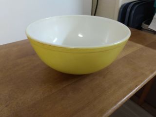 Vintage Pyrex Large Primary Yellow 4 Qt Mixing Nesting Bowl