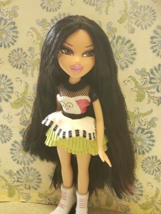 Bratz Iconz Jade Doll In Dress And Boots Hard To Find Doll