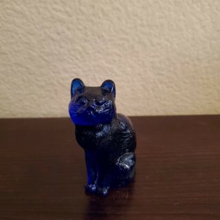 Vintage Mosser Cobalt Blue Glass Sitting Cat Figurine Approx 3 "