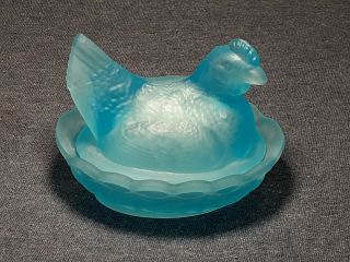 Vintage Westmoreland Frosted Aqua Blue 3.  5 " Glass Dish Hen On Nest Covered Salt
