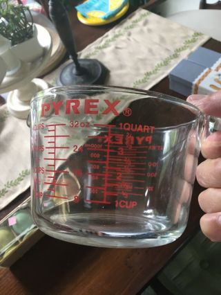 Pyrex 32 oz Glass Measuring Cup 1 Quart & Metric Readings 532 Red Lettering 2
