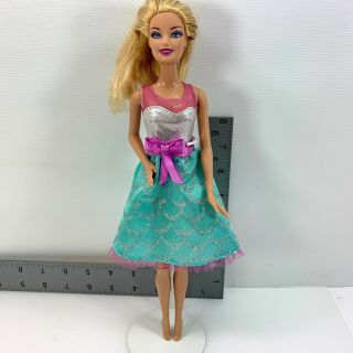 Barbie Doll Blonde Hair Blue Eyes Pink Lipstick 1999 Mattel China