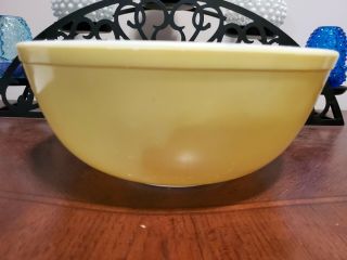 Vintage Pyrex Yellow 4 Qt Mixing Bowl From Primary Set 404