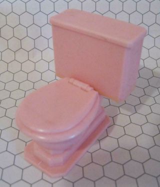 Vintage 1950s Renwal Doll House Bathroom Set Piece: Bath Pink Toilet Commode