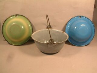 Antiq Enamel Graniteware Child Set 3 Bowls Handled Pouring Bowl 2 Hanging Bowls