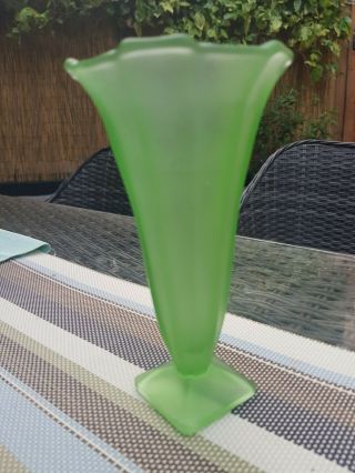 Vintage Art Deco Frosted Green Glass Vase Flower Posy