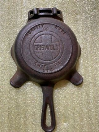 Griswold 00 - No.  570 Quality Ware Cast Iron Ashtray