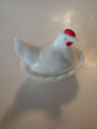Vintage Small Westmoreland Milk Glass Hen On A Nest Covered Dish Chicken