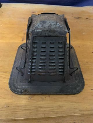 Antique Primitive Vintage Non Electric Campfire Toaster