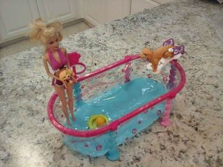 Barbie 2009.  Puppy Swim School With Pool.