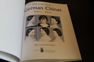 2004 DOLL COLLECTOR ' S BOOK Identifying German Chinas 1840 ' s - 1930 ' s KROMBHOLZ 3