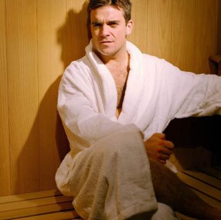 Robbie Williams Unsigned 10 " X 8 " Photo - 7757 - Sexy