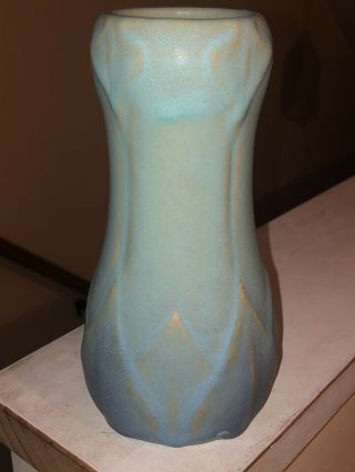 1907 - 12 Van Briggle Pottery Decorated Vase; Wonderful Glaze And Design