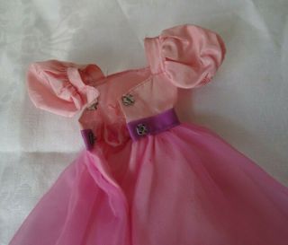 Vêtement poupée vintage Barbie Mattel Robe de bal satin mousseline rose 2