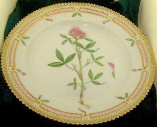 Royal Copenhagen Flora Danica Porcelain 7 5/8 " Salad Plate Trifolium Alpestre Nm