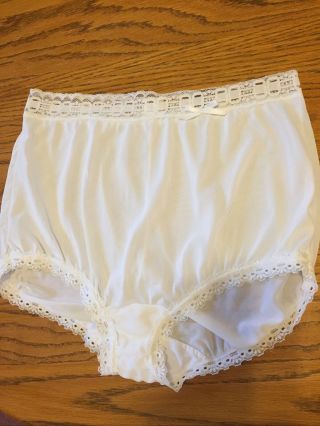 Vintage Olga Nylon Panties Wide Soft Lace Bow High Waist Size 7 L 00873