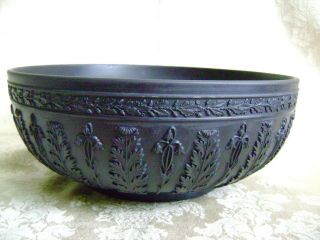 Exquisite Wedgwood Black Basalt Jasperware 10 " Centerpiece Bowl