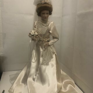 Vintage Franklin Heirloom Gibson Girl “bride Doll” With Bouquet - No Box