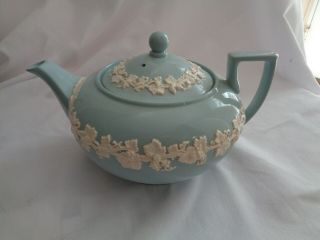 Wedgwood Made In England Cream On Lavender Queensware Tea Pot