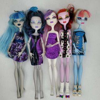 5 Monster High Dolls Abbey Rochelle Operetta Some Clothes Shoes Accessories