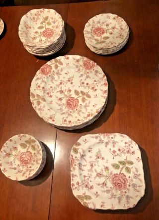 Johnson Brothers Rose Chintz 40 Pc Set 5 Pc Place Settings Service For 8