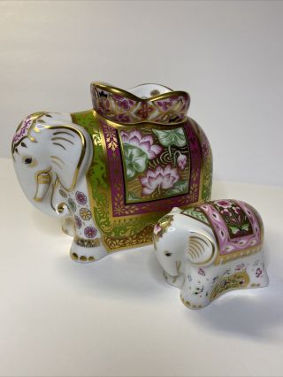 Royal Crown Derby Mother And Baby Elephants Set Of 2 No Box