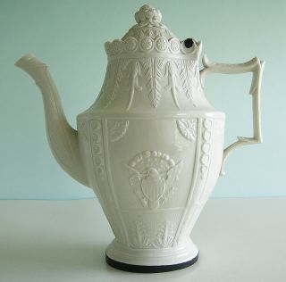 Historical Staffordshire Eagle Shield Felspathic Stoneware Coffeepot Makedo 1810