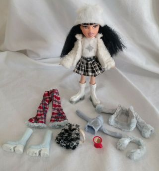 Jade Winter Wonderland Wave 1 Bratz Doll,  Clothes,  Accessories,  Shoes