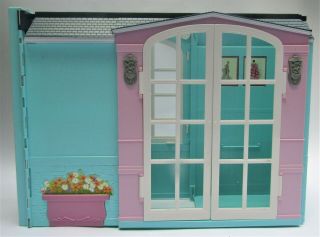 2007 Barbie My House Fold Up Folding Dollhouse Diorama Playset.