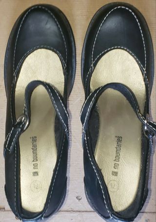 Womens Black Wedge Shoes Size 7.  5 No Boundaries Brand