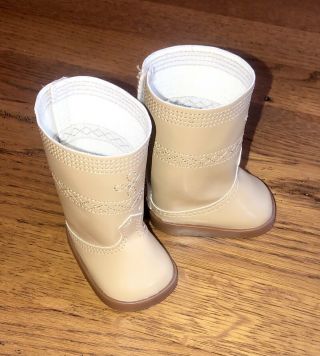American Girl Ivy Ling Tan Meet Boots Retired