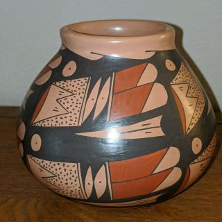 Mata Ortiz Martha Hernandez Casa Grande Mexico Folk Art Pot Pottery Jar Vase