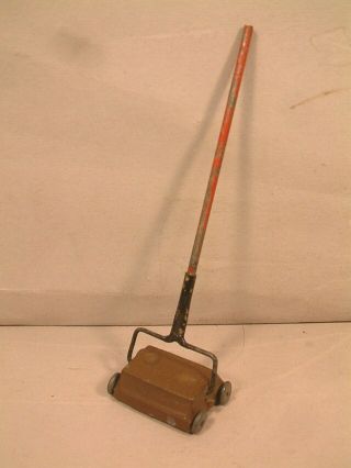 Antique Doll House Carpet Sweeper Rare And Htf $10 O/b Nr Look