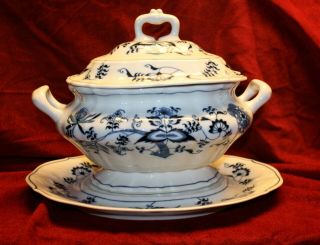 Vintage Blue Danube Blue Onion Covered Soup Tureen & Underplate
