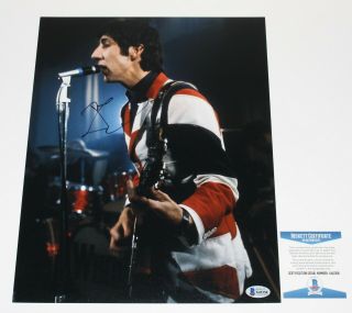 Pete Townshend The Who Signed 11x14 Photo Guitar Legend Beckett Tommy Album