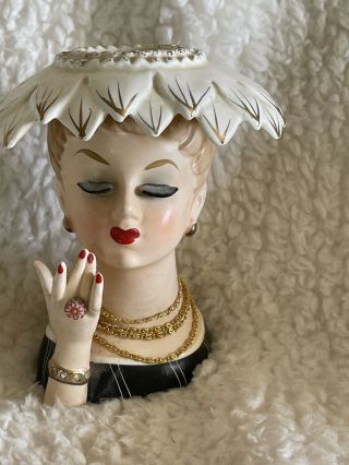 Vintage Napco 1956 C3282 Lady Head Vase Feather Hat 5 1/2”