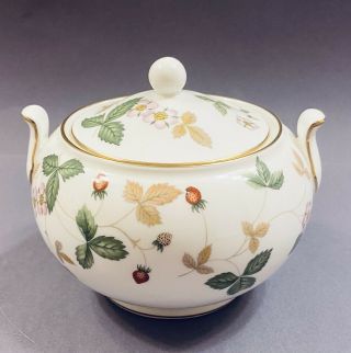 Wedgwood Wild Strawberry Covered Sugar Bowl And Creamer (3) Piece