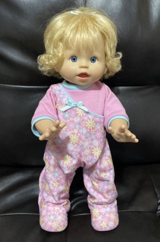 Fisher Price Little Mommy Walk & Giggle Interactive Baby Doll Euc 2008
