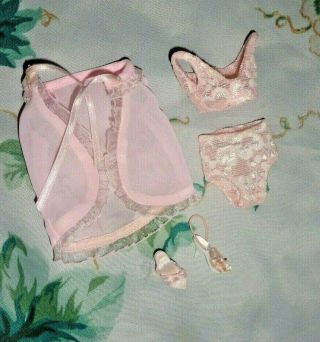 Tonner Tiny Kitty Pink Lace Lingerie Set - Bra,  Panty,  Robe,  Shoes -