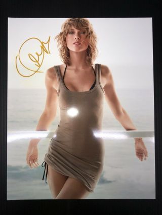 Taylor Swift Authentic Hand Signed Autograph 10x8 Photo With