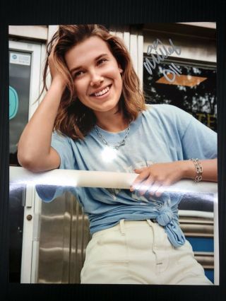 Millie Bobby Brown Authentic Hand Signed Autograph 10x8 Photo With