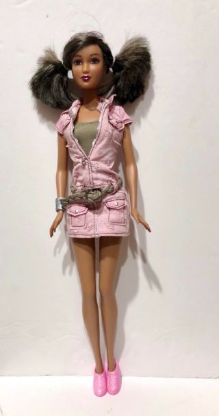 2004 Barbie Fashion Fever KAYLA Doll H0893 AA Sporty Outfit Wave F Mattel 2