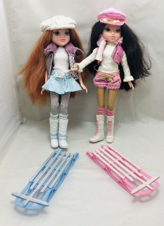 Moxie Girlz Snow Magic Kellan & Sophina With Accessories Sledge,  Outfit