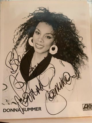 Wow Donna Summer Hand Signed Autographed 8 X 10 Promo Photo