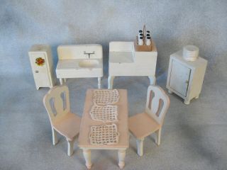 Vintage Strombecker Or Jaymar Wood Doll House Furniture Kitchen White